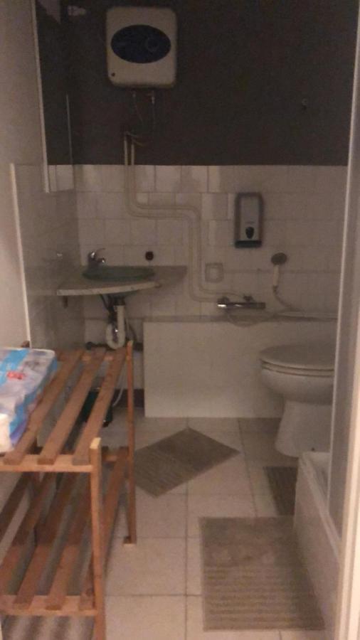 Monolocale Arredato Con Una Camera Appartement Parma Buitenkant foto